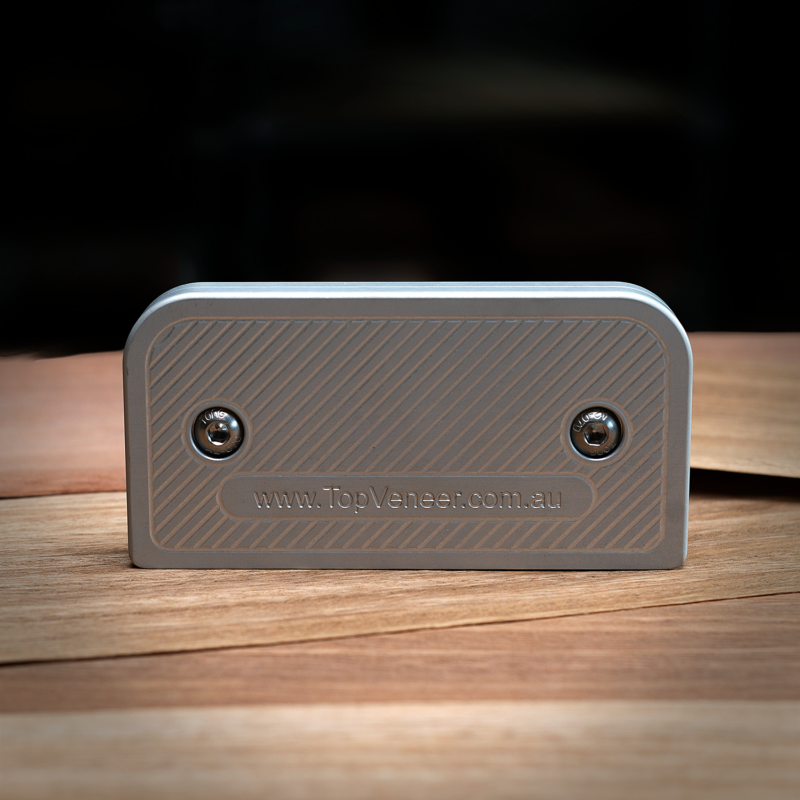 Wood veneer cutter Wood veneer cutter